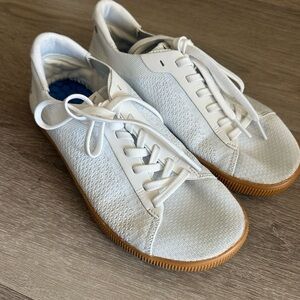 Flux Adapt Knit Trainer White/Gum Sole